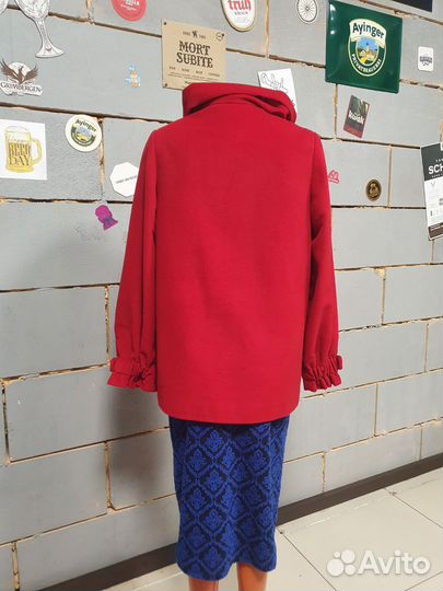 Красное полупальто укороченное пальто женское