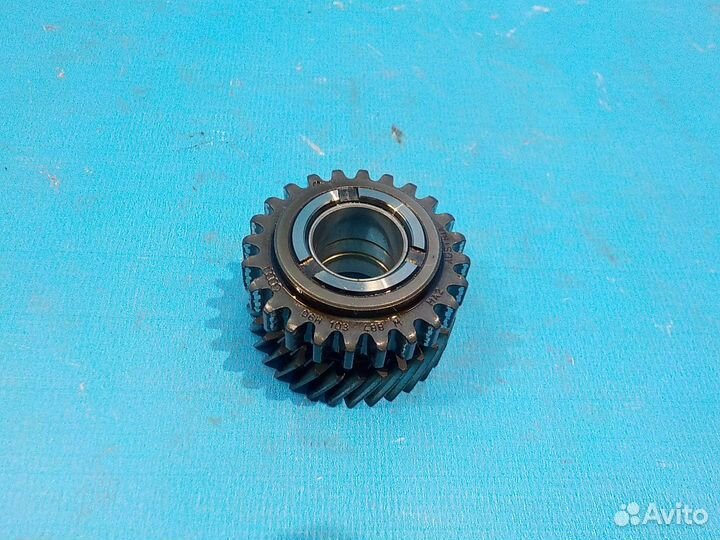 Шестерня промежуточного вала skoda Octavia A5 (1Z)