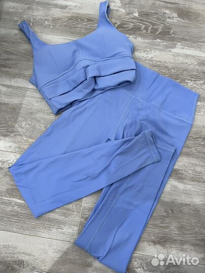 Костюм для йоги