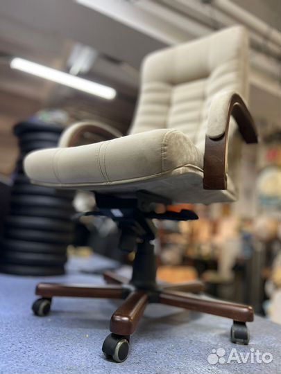 Кресло руководителя компьютерное