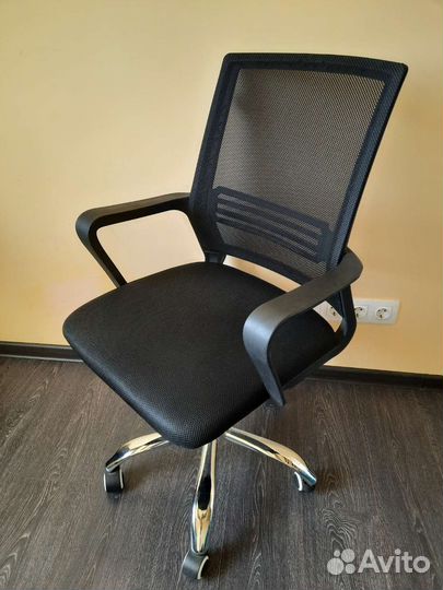 Компьютерное кресло