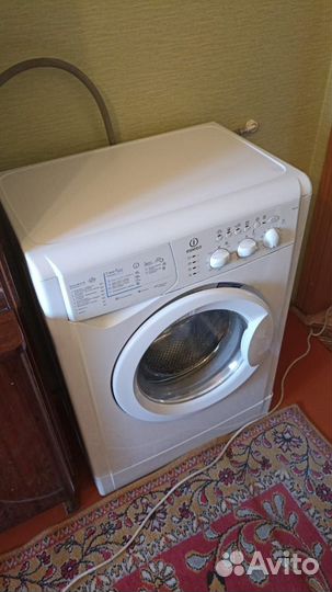Стиральная машина Indesit