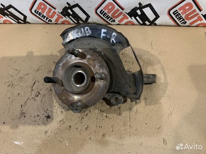 Кулак поворотный передний Nissan Cube AZ10