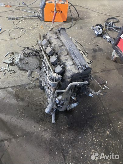 Двигатель R20A2