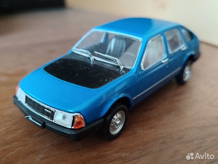 Модели Москвич,иж Автолегенды 1:43