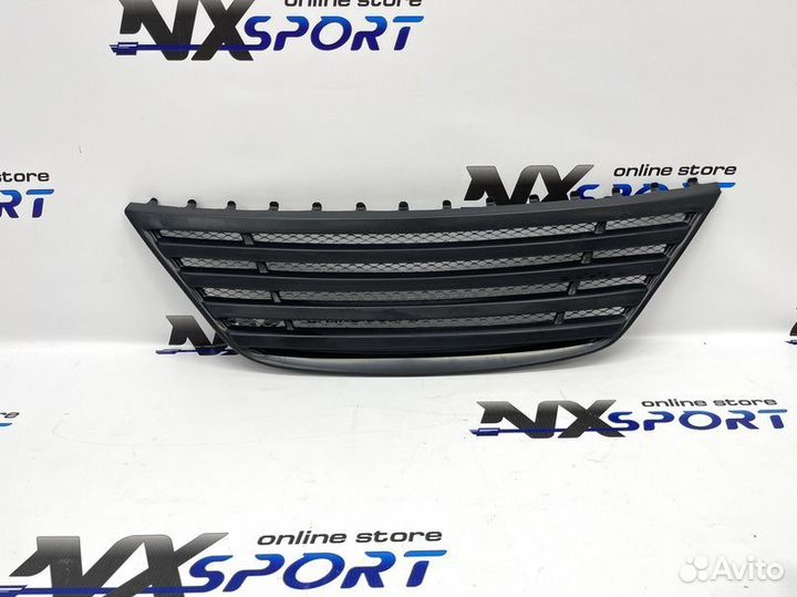 Решетка радиатора с сеткой Ларгус (неокрашенная)