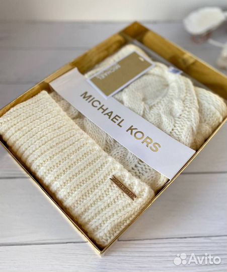 Набор шапка+шарф Michael Kors