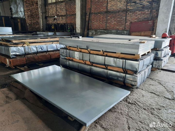 Лист стальной