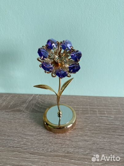 Цветок стуэтка стразы swarovski