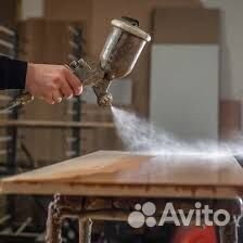 Маляр, лакировщик по дереву