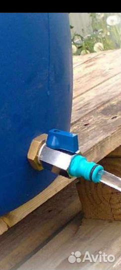 Бочка пластиковая с краном 220 л