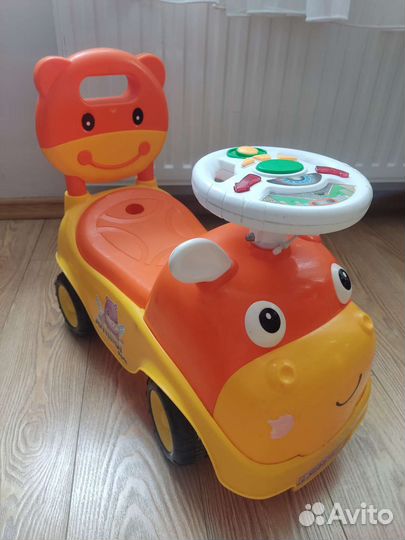 Машинка каталка толокар