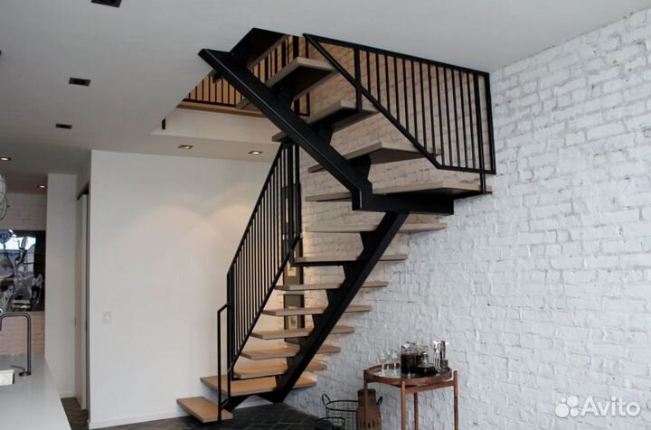 Лестница винтовая с монтажем