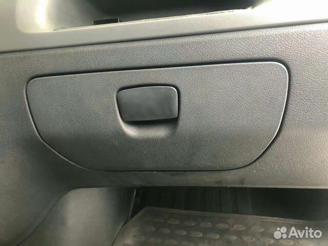 Крышка бардачка sprinter