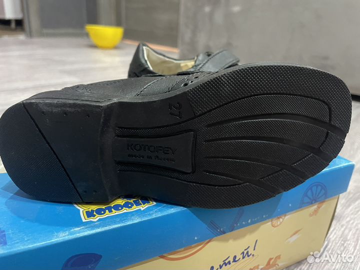 Туфли для мальчика новые Котофей