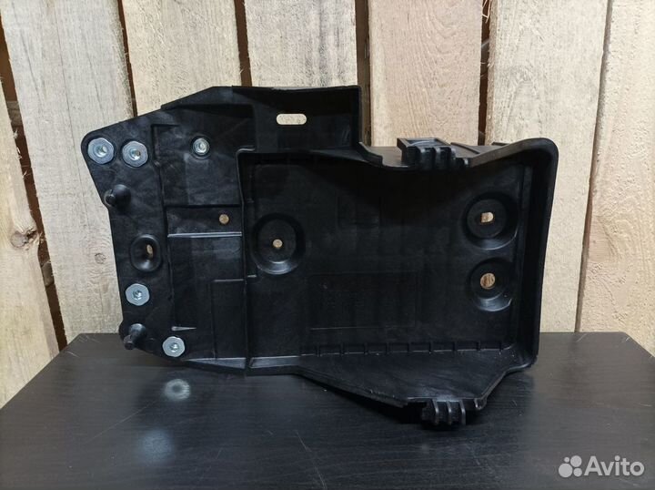 Площадка под аккумулятор mazda 3 bm