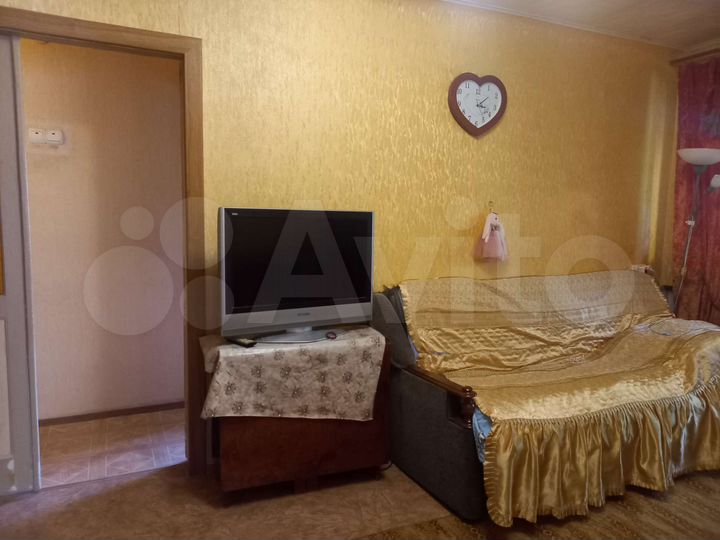 2-к. квартира, 43 м², 3/5 эт.