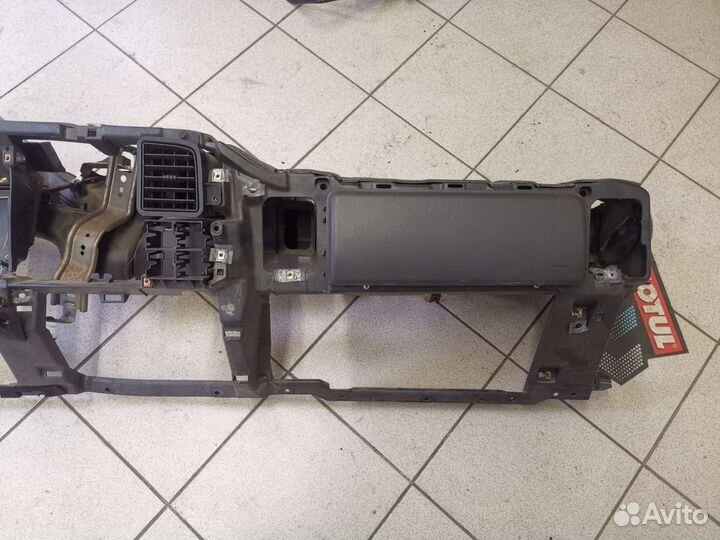 Торпедо с воздуховодом chevrolet tahoe GMT 840