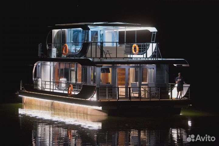 Катер тримаран 