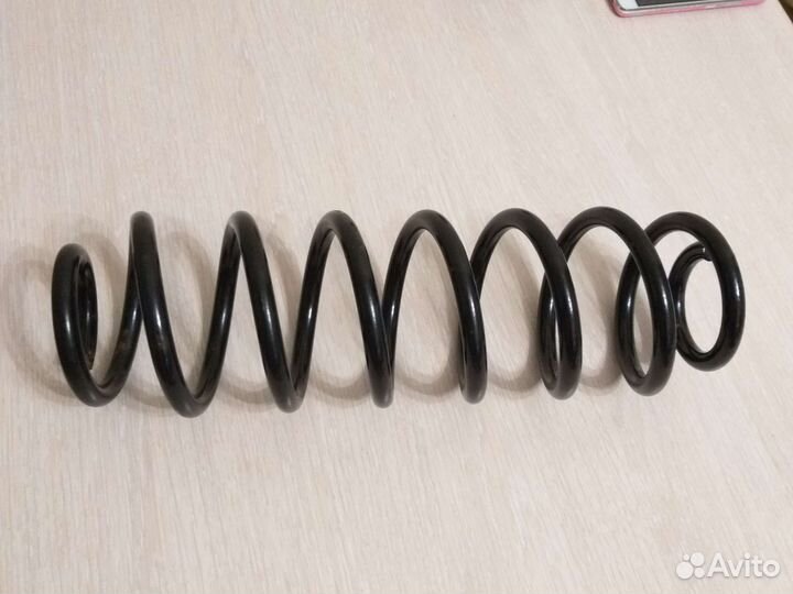 Пружина задней подвески Skoda yeti KYB RA6161