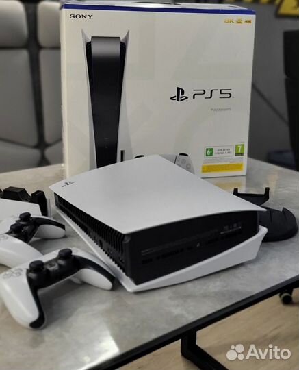 Игровая приставка PS5