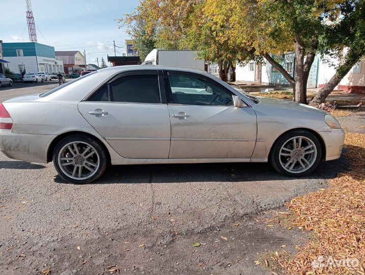 Продам летнию резину комплект б/у 4шт