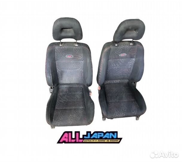 Сиденье переднее Subaru Forester SF5 EJ205 2001