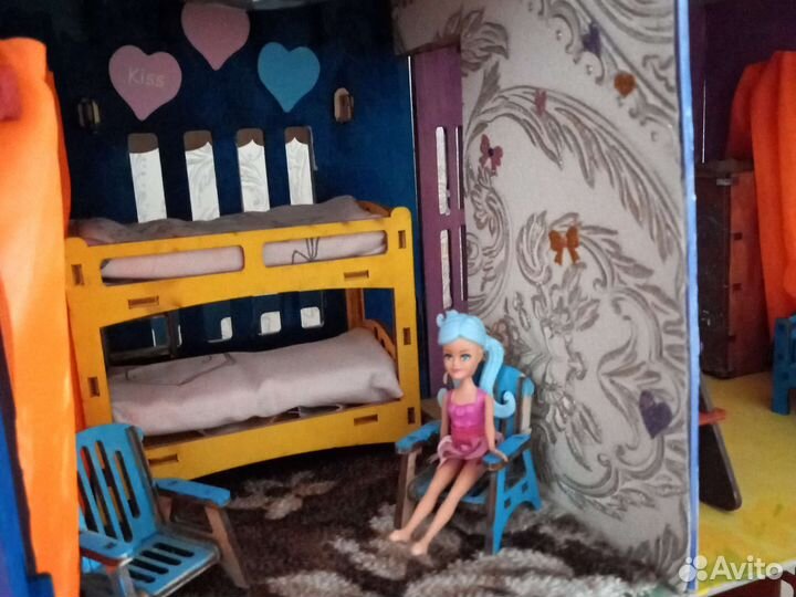 Домик кукольный