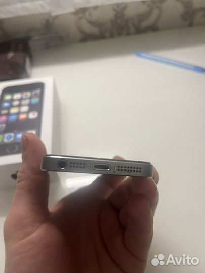 iPhone 5S, 16 ГБ