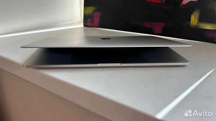 MacBook Pro 15 2019 16/512 как новый