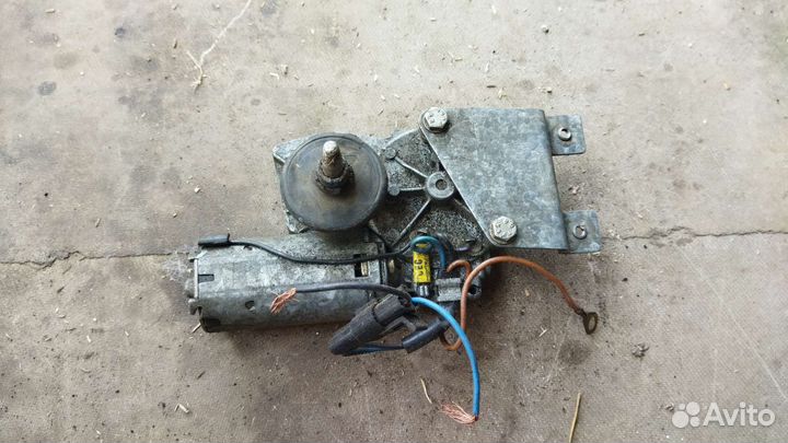 Моторчик стеклоочистителя Opel Kadett 85-93г