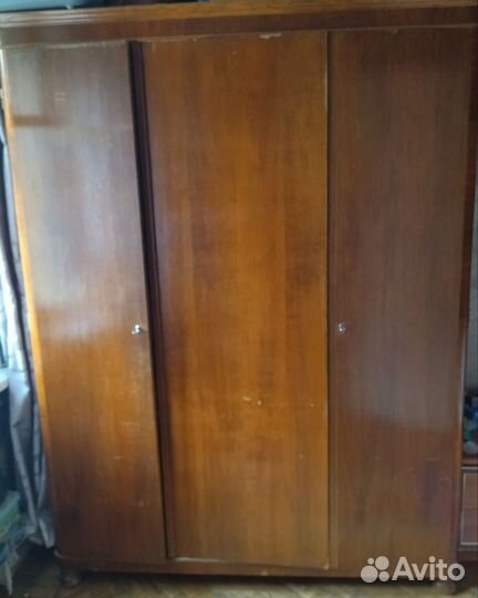 Ретро шкаф СССР