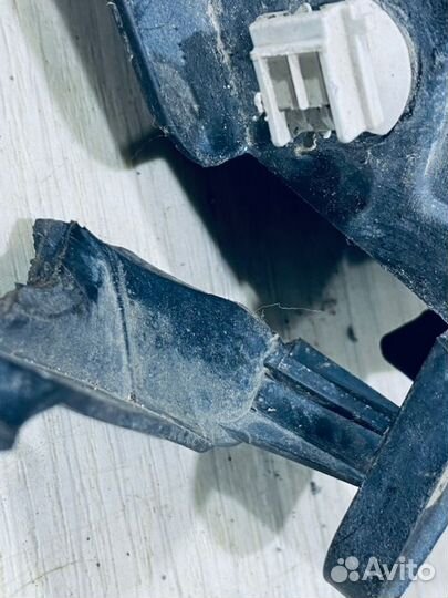 Фара противотуманная Mazda 3