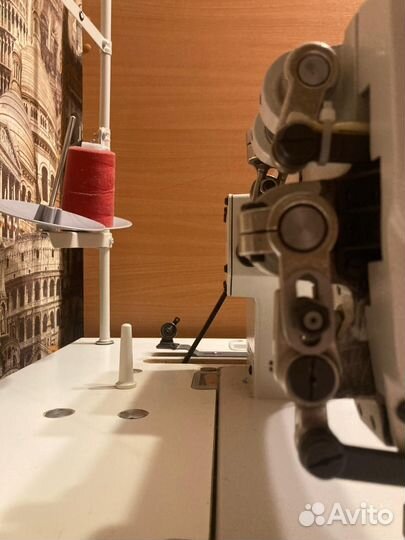 Швейная машина с шагающей лапкой