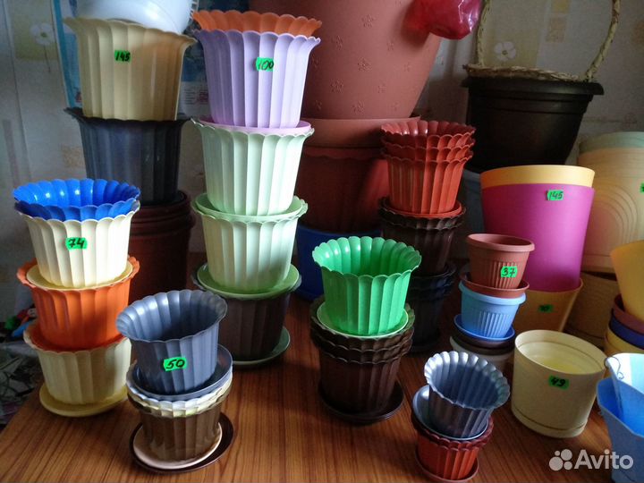 Новые цветочные горшочки с поддонами