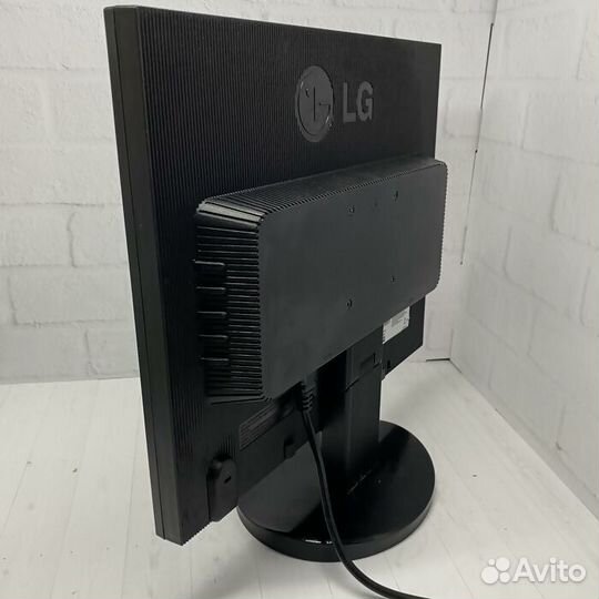 Монитор LG Flatron L1933S-BF (Рассрочка /Т5)