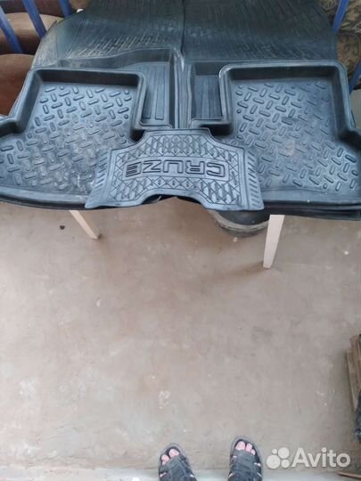 Автомобильные коврики резиновые