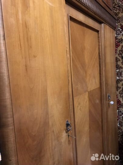 Шкаф старинный завода имени Сталина