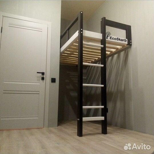 Кровать чердак 