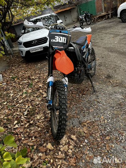 Продам Zuumav 300 pro