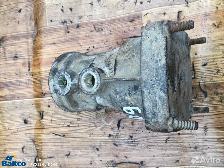 Кран управления тормозами прицепа Iveco