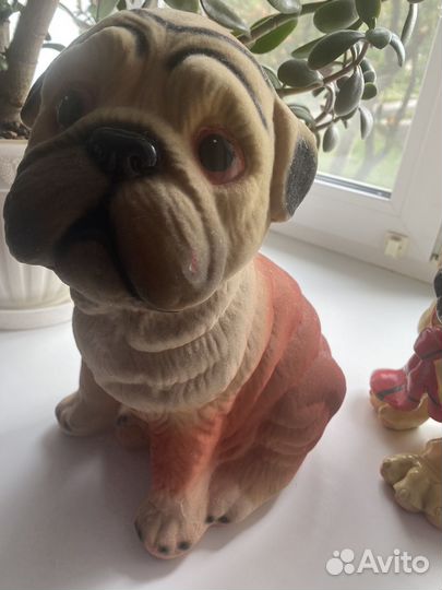 Фигурки мопсов