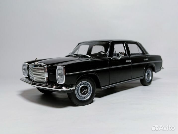 Модель 1/24 Mercedes-Benz 220 W115, Welly