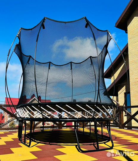 Батут овальный Springfree O77 A с фиксаторами