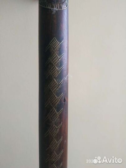 Трость деревянная,инкрустирована серебром