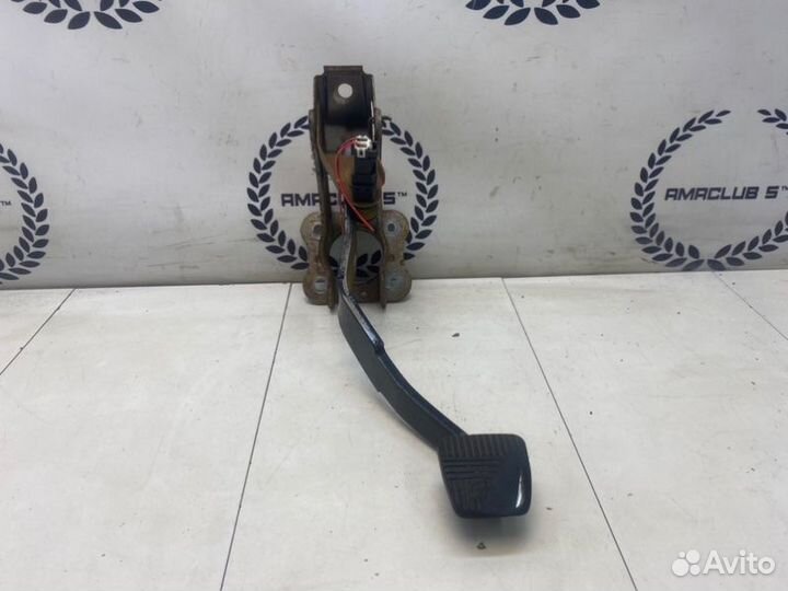 Педаль тормоза Nissan Primera P11 1.6 GA16 1999