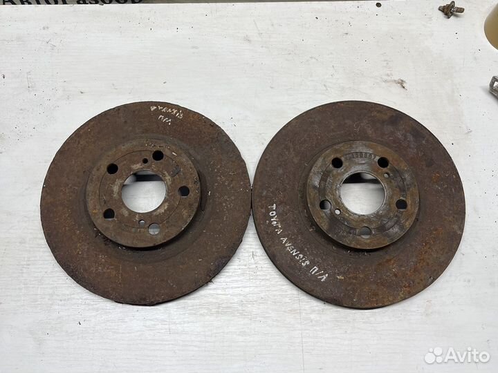 Диск тормозной передний Toyota Avensis t250