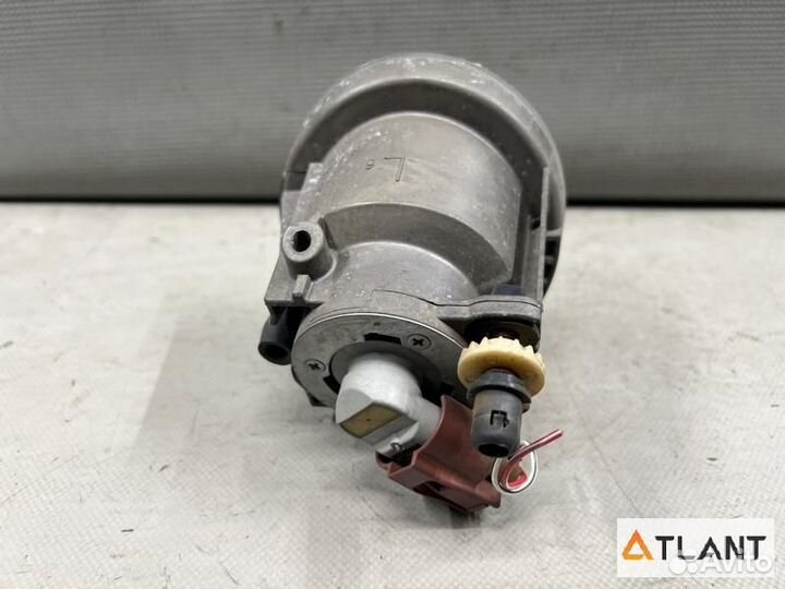 Туманка передняя левая toyota allion