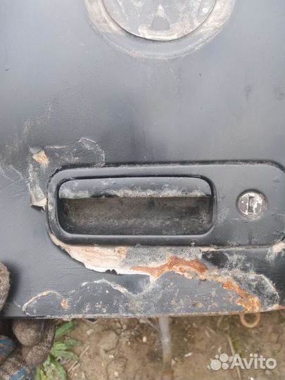 Ручка двери багажника Volkswagen Golf 4