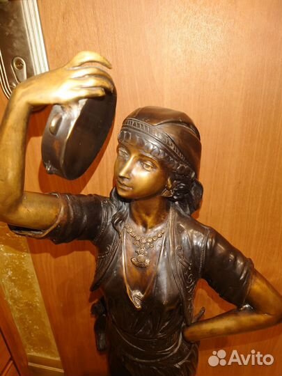 Антикварная бронзовая статуя Leon Pilet 105 см